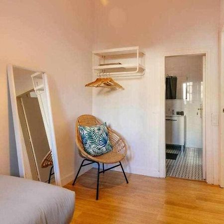 Cozy & Central Apartment Барселона Екстериор снимка