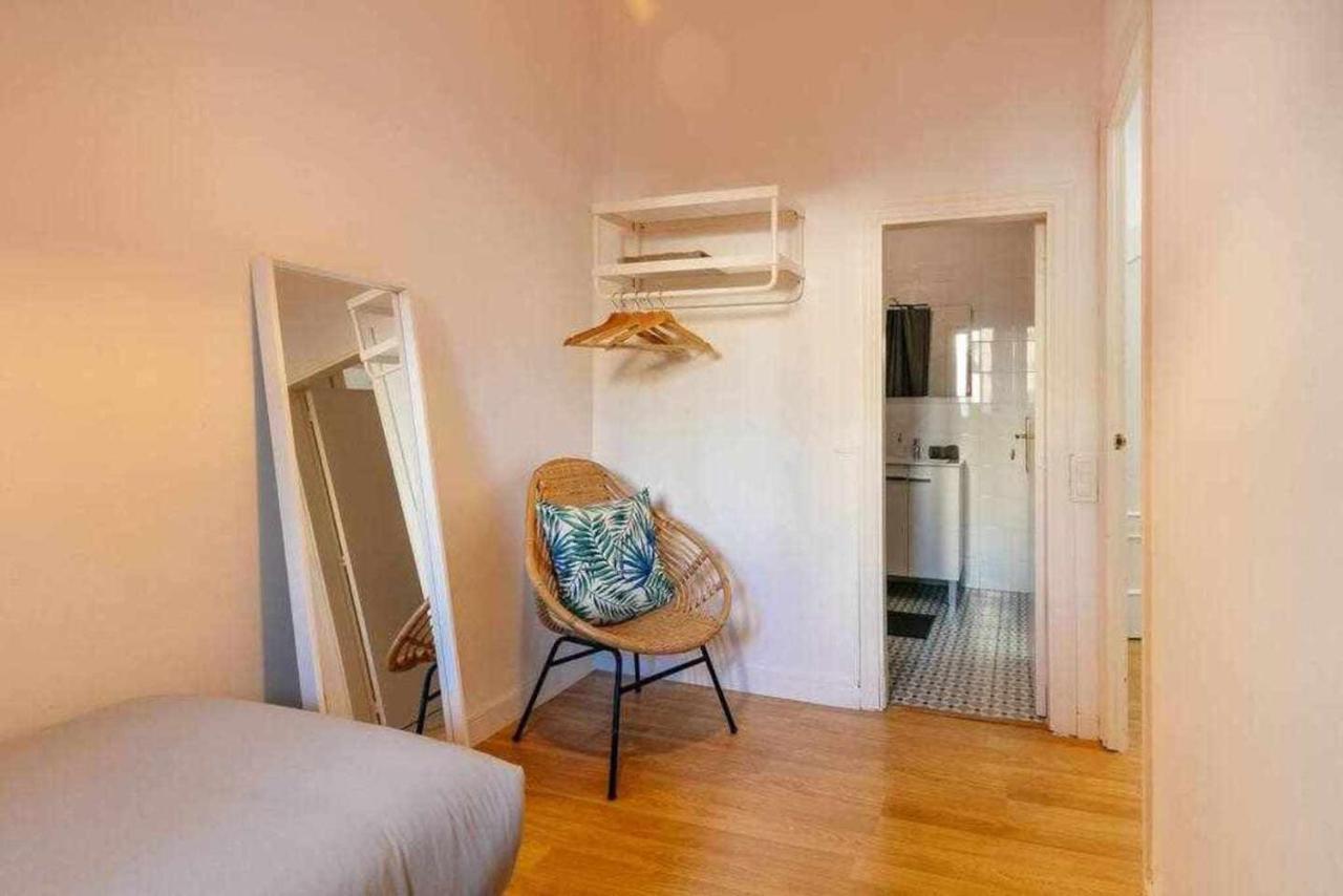 Cozy & Central Apartment Барселона Екстериор снимка
